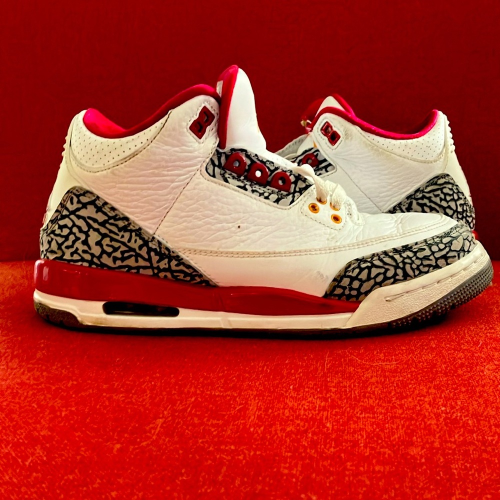 Jordan 3 cardinal red